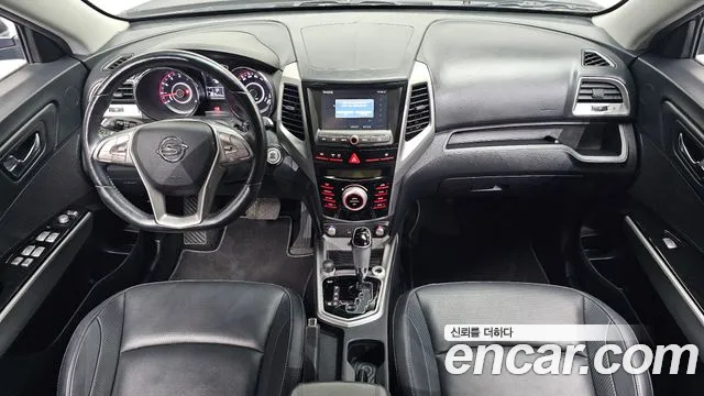 KG Mobility Tivoli — интерьер