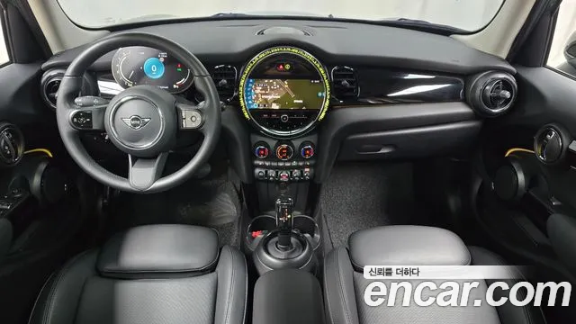 MINI Cooper — интерьер