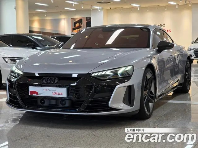 Audi RS e-tron GT — экстерьер