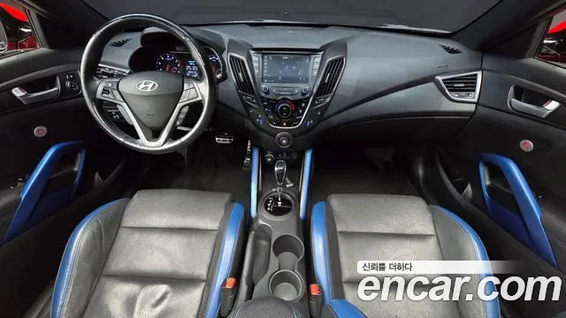 Hyundai Veloster — интерьер