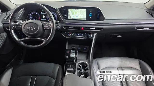 Hyundai Sonata — интерьер