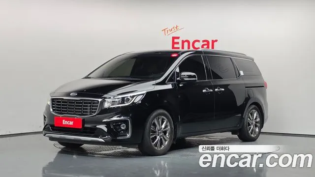 Kia Carnival — экстерьер
