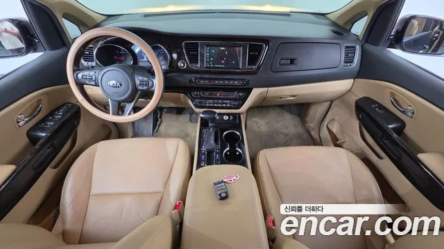 Kia Carnival — интерьер