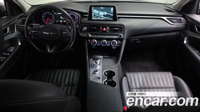 Genesis G70 — интерьер