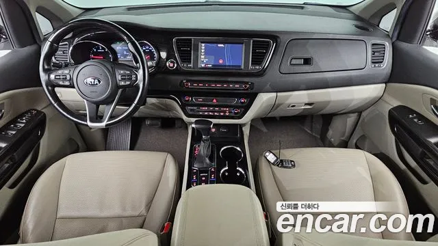 Kia Carnival — интерьер