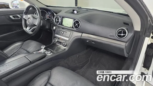 Mercedes-Benz SL-класс — интерьер
