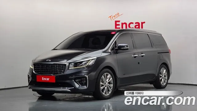 Kia Carnival — экстерьер