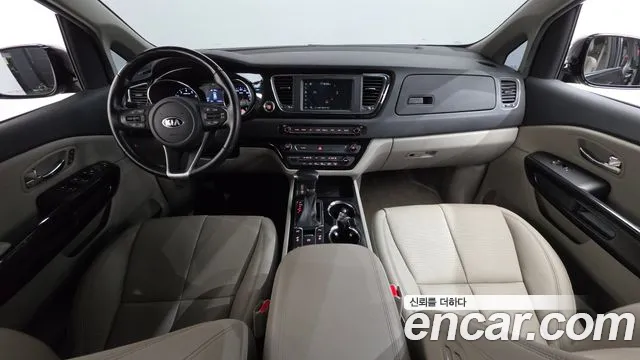 Kia Carnival — интерьер