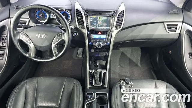 Hyundai i30 — интерьер