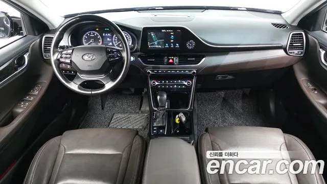 Hyundai Grandeur — интерьер