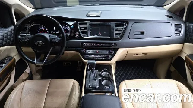 Kia Carnival — интерьер