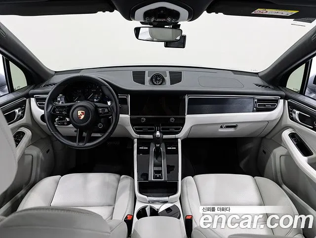 Porsche Macan — интерьер