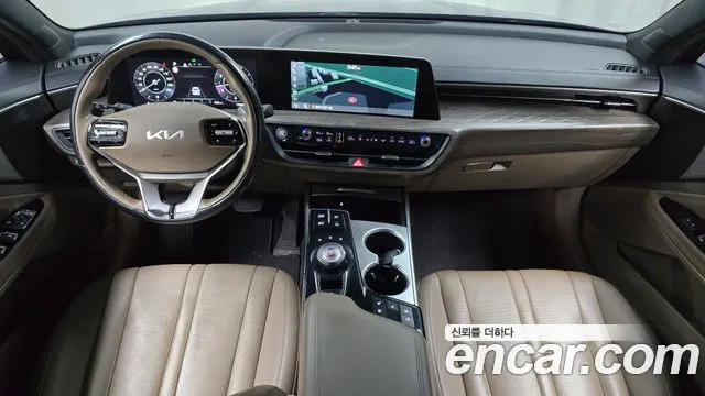 Kia K8 — интерьер