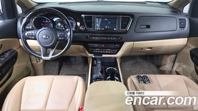Kia Carnival — интерьер