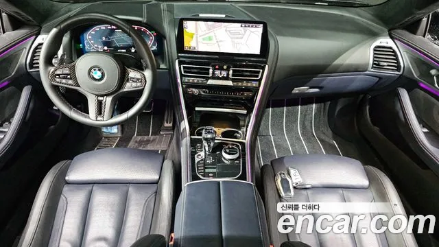 BMW 8 серия — интерьер