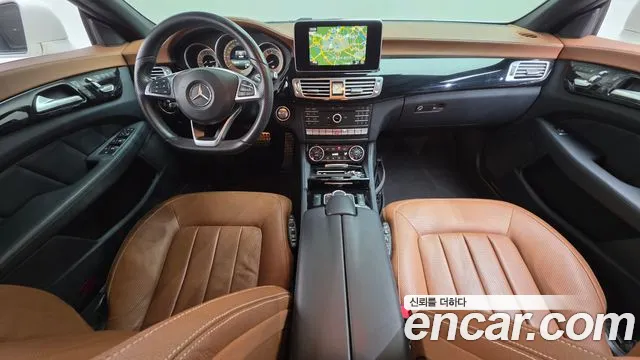 Mercedes-Benz CLS-класс — интерьер