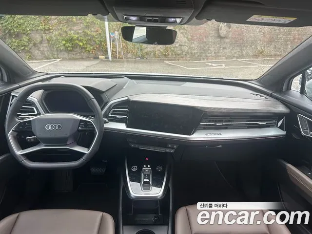 Audi Q4 e-tron — интерьер