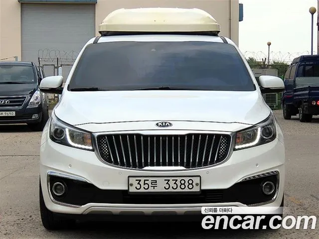 Kia Carnival — экстерьер