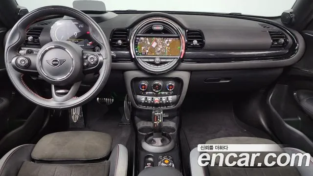 MINI Clubman — интерьер