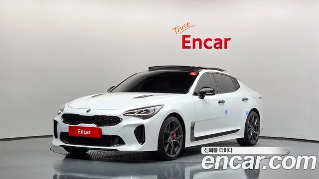 Kia Stinger — экстерьер