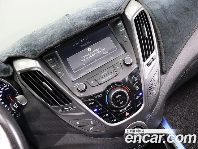 Hyundai Veloster — интерьер