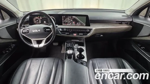 Kia K8 — интерьер