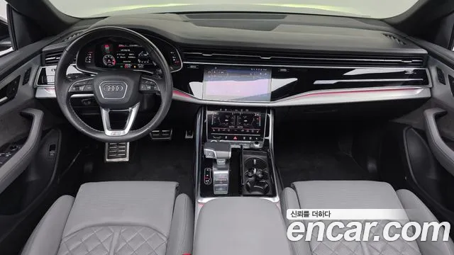 Audi Q8 — интерьер