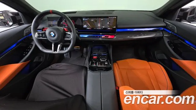 BMW M5 — интерьер