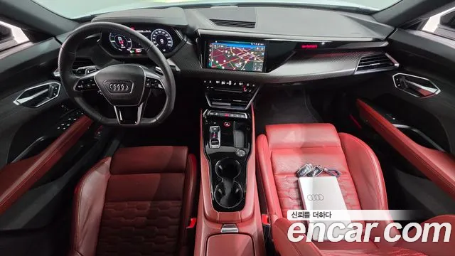 Audi e-tron GT — интерьер