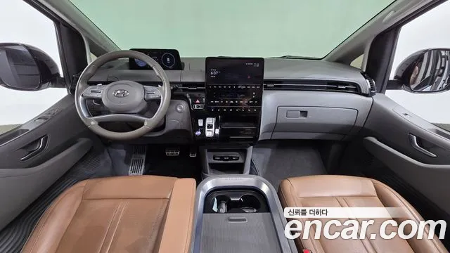 Hyundai Staria — интерьер
