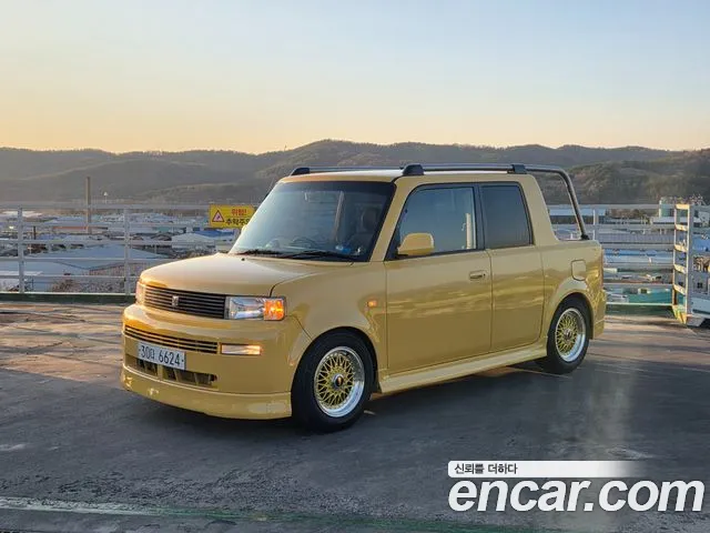 Toyota bB — экстерьер