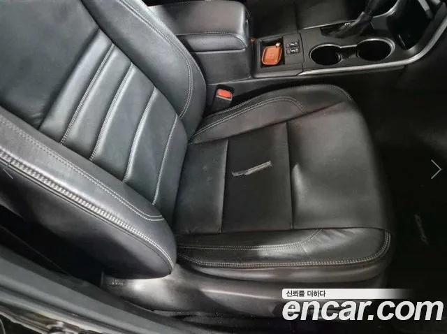 Toyota Camry — интерьер