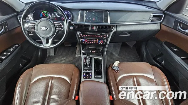 Kia K5 — интерьер