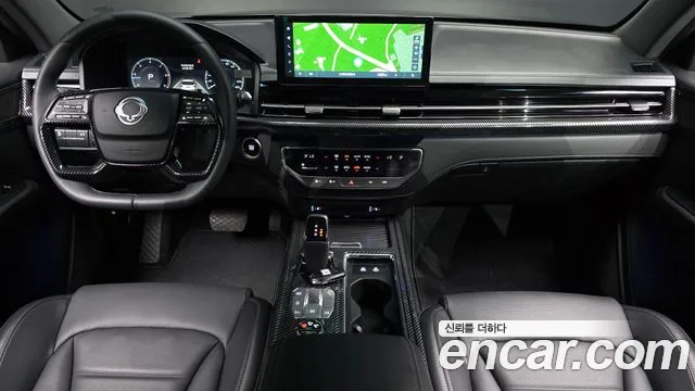 KG Mobility Rexton — интерьер