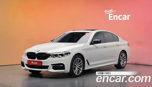 BMW 5 серия — экстерьер