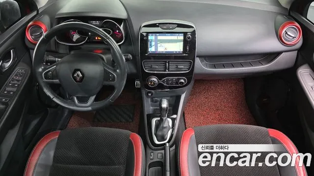 Renault Korea Clio — интерьер