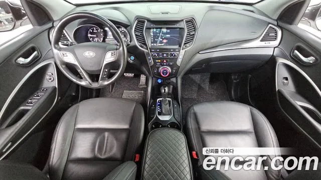Hyundai Santa Fe — интерьер