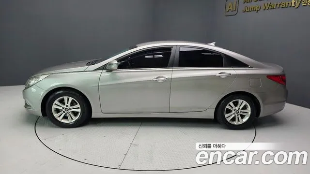 Hyundai Sonata — интерьер