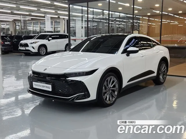 Toyota Crown — экстерьер