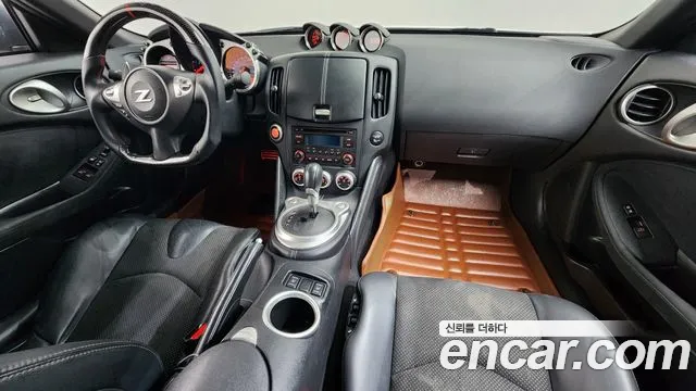 Nissan 370Z — интерьер