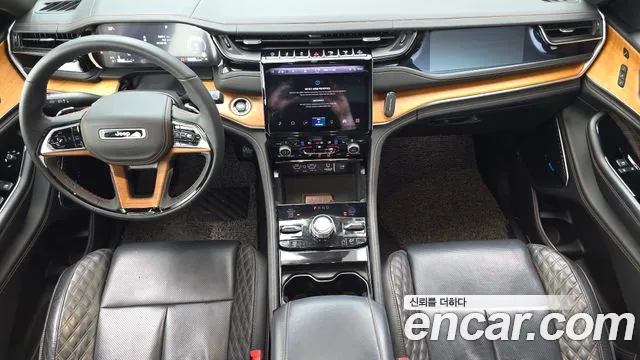 Jeep Cherokee — интерьер