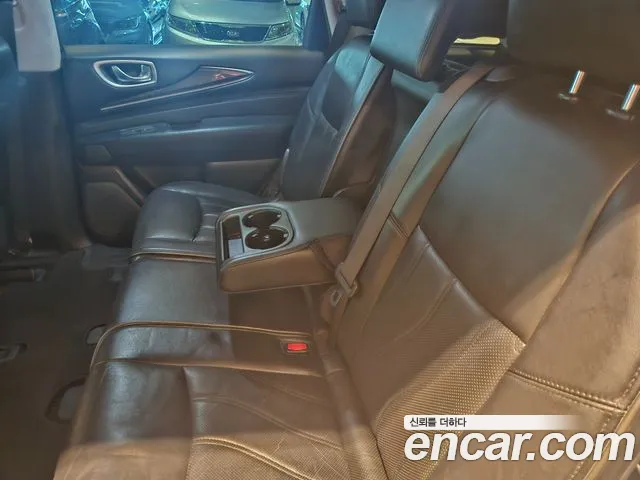 Infiniti JX — интерьер