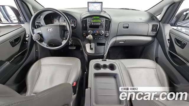 Hyundai Starex — интерьер