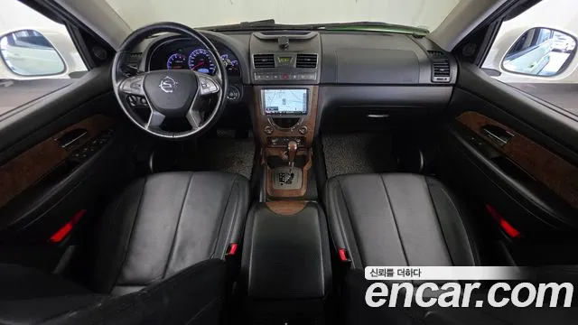 KG Mobility Rexton — интерьер