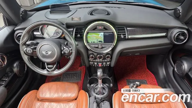 MINI Cooper Convertible — интерьер