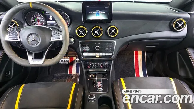 Mercedes-Benz GLA-класс — интерьер