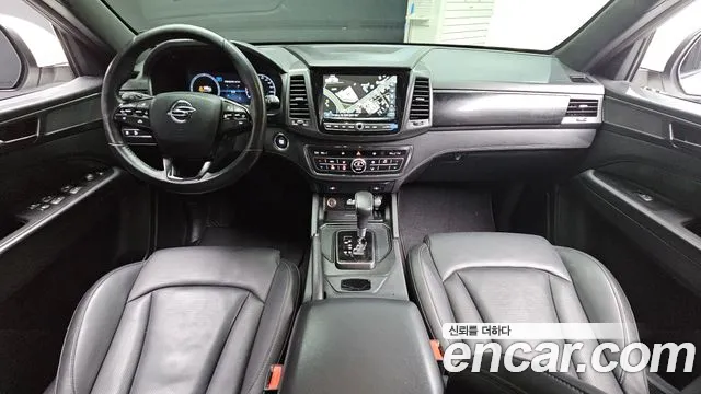 KG Mobility Rexton — интерьер