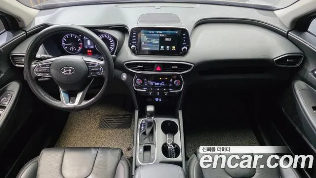 Hyundai Santa Fe — интерьер