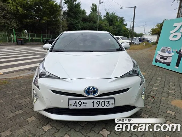 Toyota Prius — экстерьер