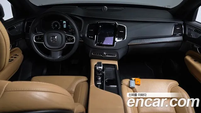 Volvo XC90 — интерьер